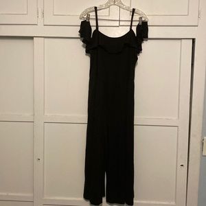 Romper/pant jumpsuit off the shoulders with pockets
